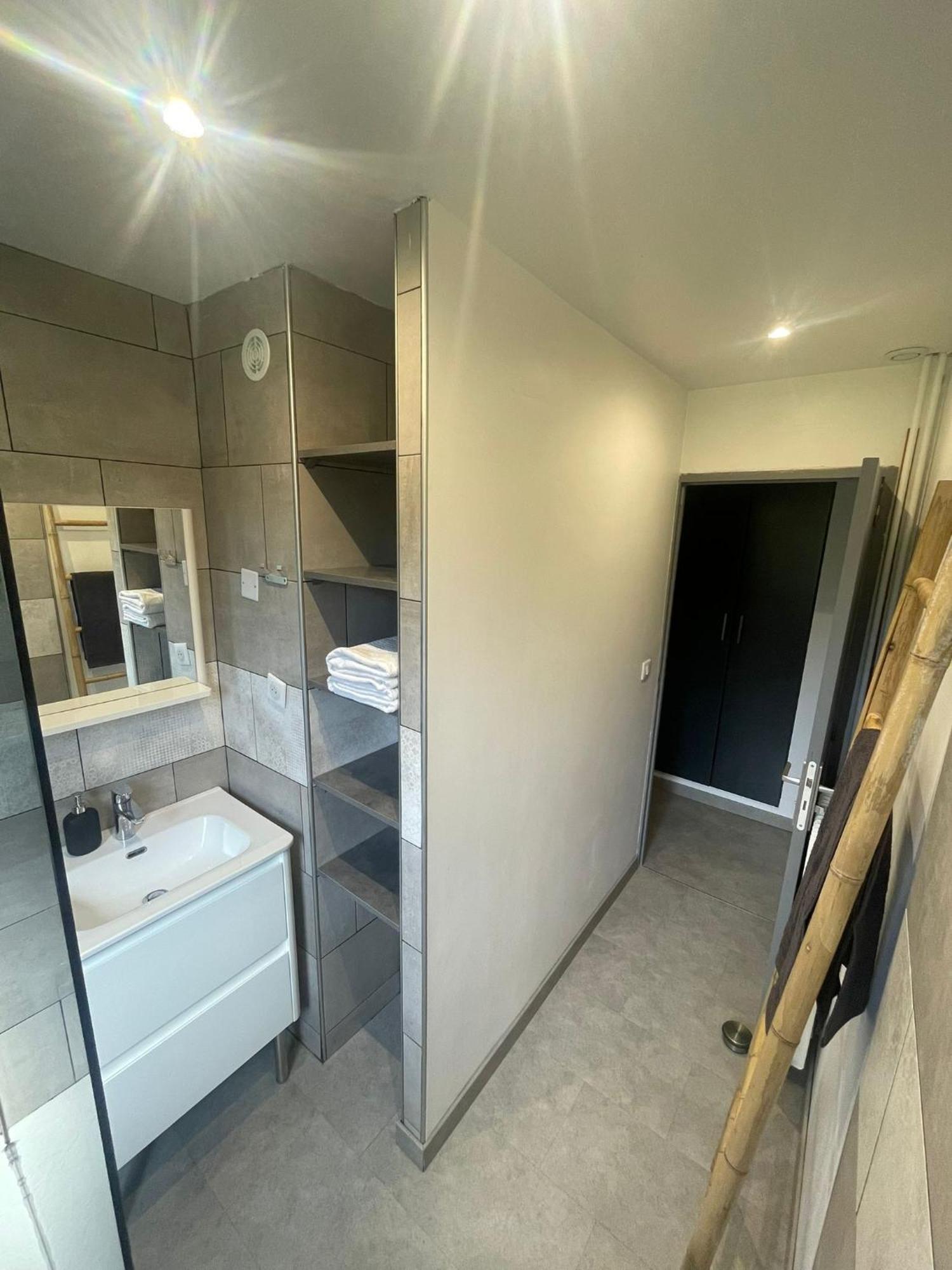 Chambre Avec Salle D'Eau Privee Dans Appartement Partage 200 M Du Tram Montpellier Exteriér fotografie