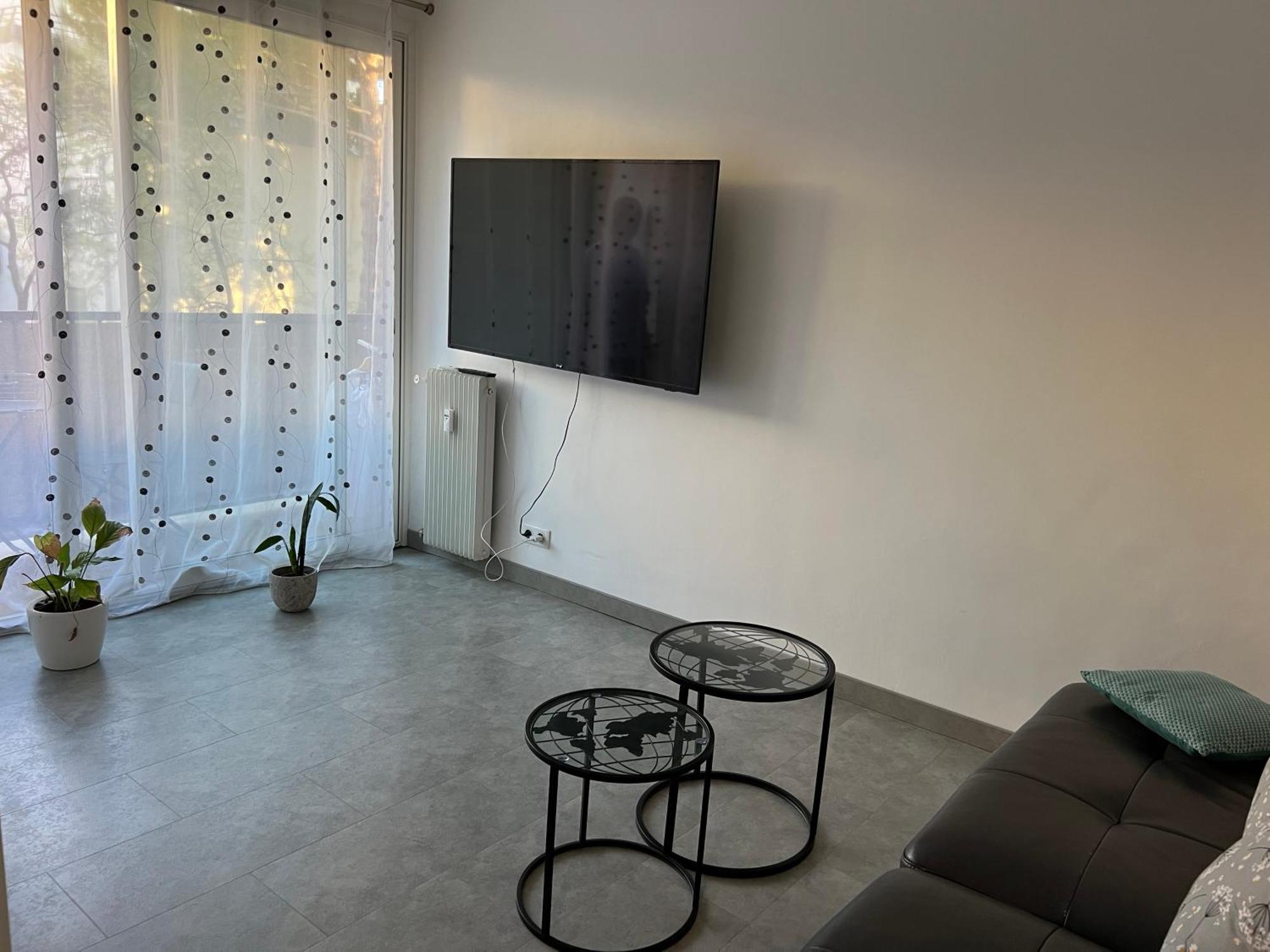 Chambre Avec Salle D'Eau Privee Dans Appartement Partage 200 M Du Tram Montpellier Exteriér fotografie